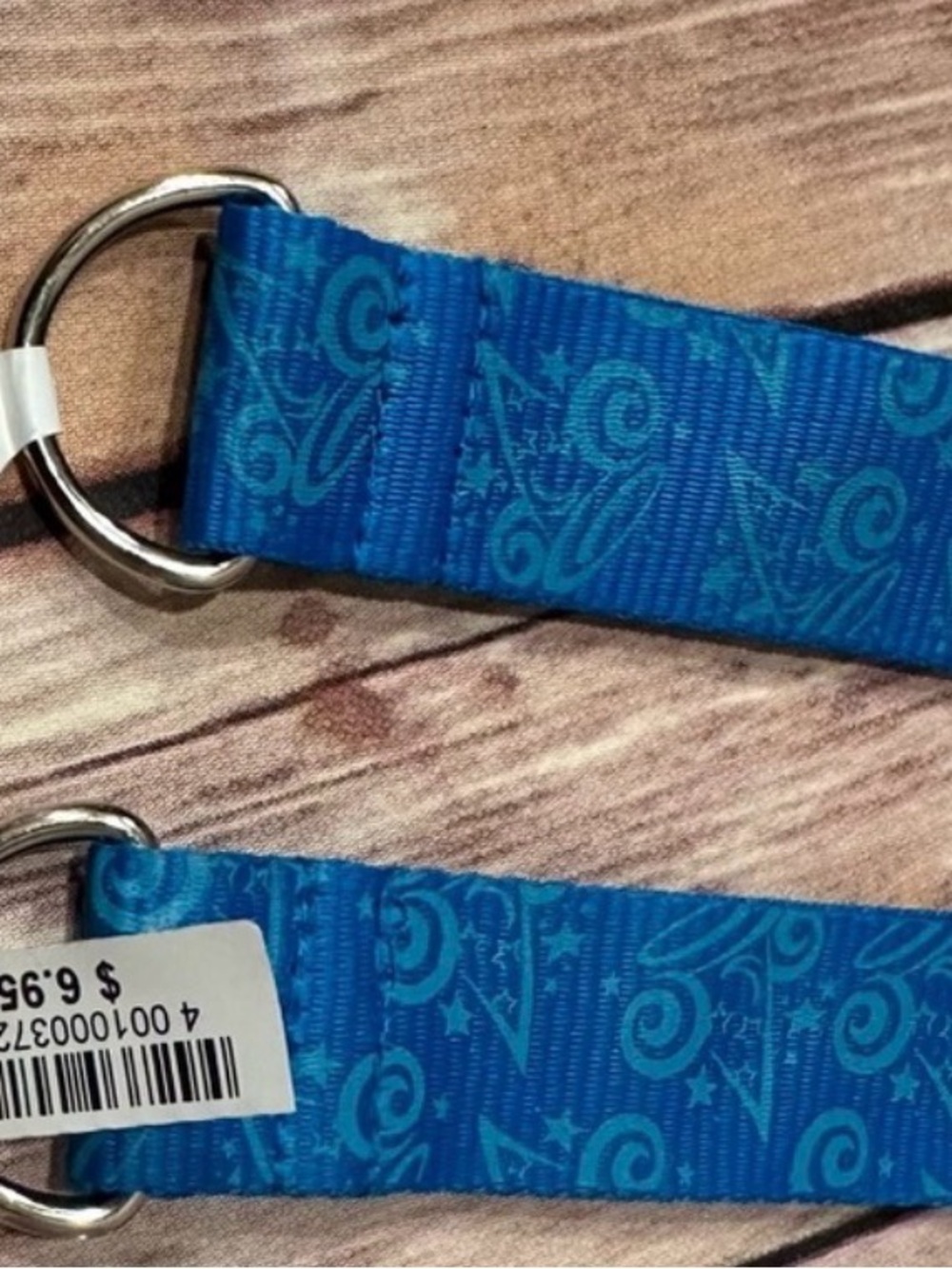 ✨NWT✨Two Disney Parks Blue Key Holder/Lanyard